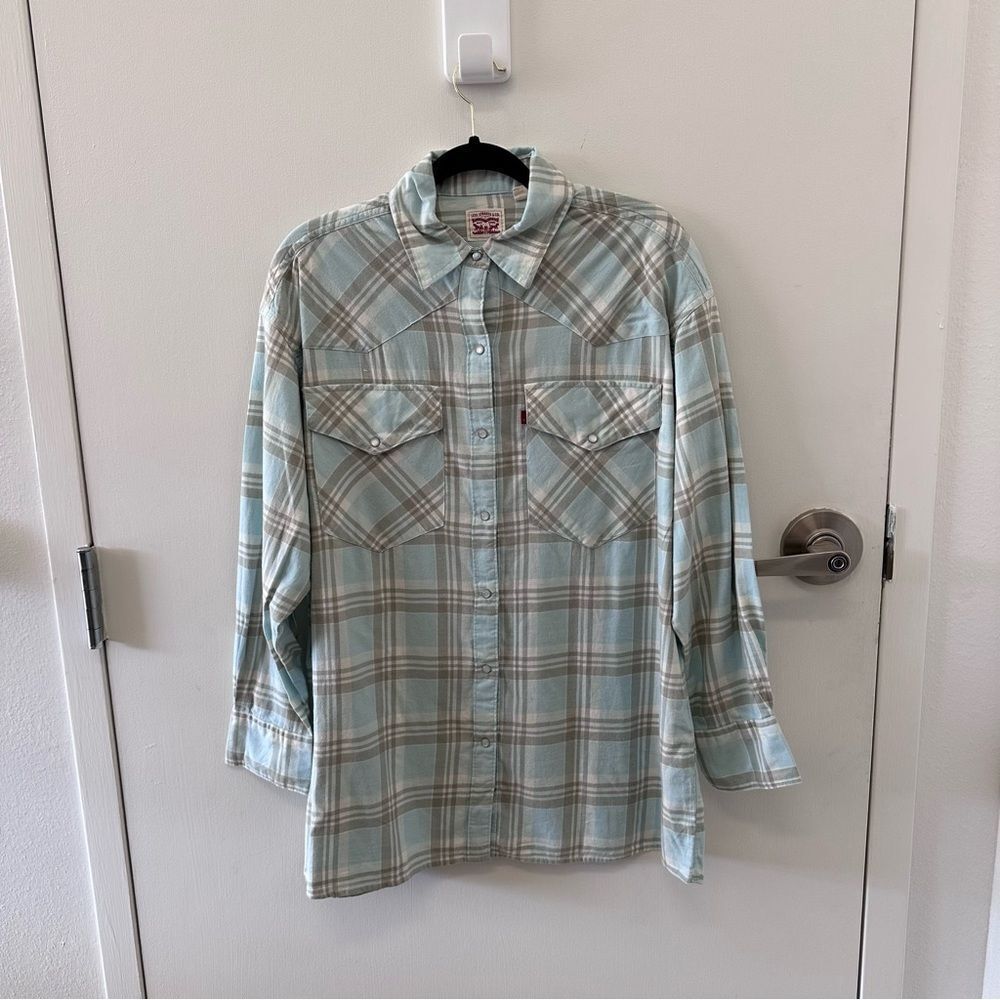 Levi's‎ Classic Fit Snap Front Long Sleeve Plaid Western Shirt